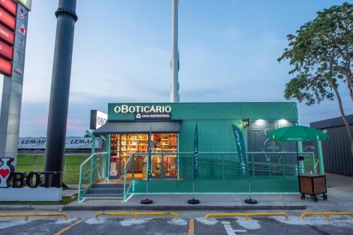 COMPLEXO-DE-ALIMENTACAO-E-COMPRAS-21