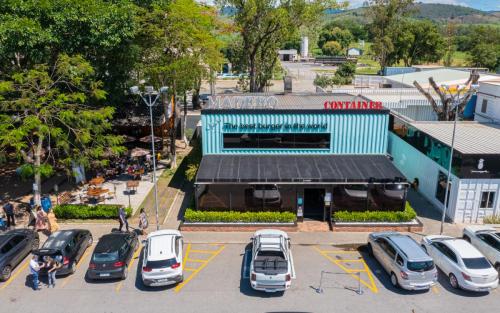 COMPLEXO-DE-ALIMENTACAO-E-COMPRAS-4